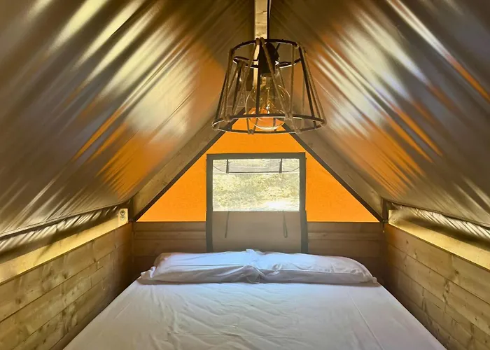 & Glamping Santa Fortunata * סורנטו