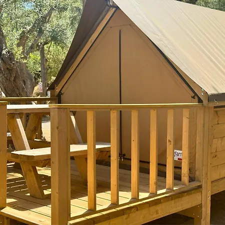 & Glamping Santa Fortunata אתר קמפינג סורנטו